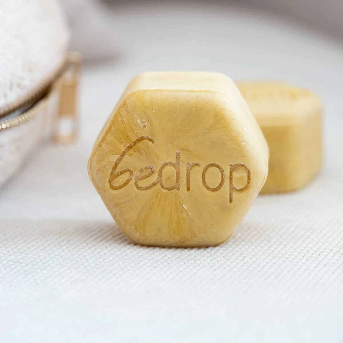 Shampoo-Wabenform-gelb-bedrop